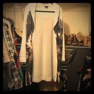 Hooded long sleeve cardigan